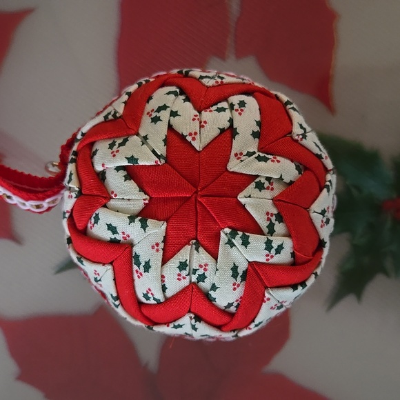 Handmade Quilted Christmas Ornament - Picture 1 of 6